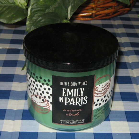 BBW Emily In Paris Macaron Cloud 3 Wick Candle 3 Wick Candle Limited Edition NIB - Picture 2 of 8